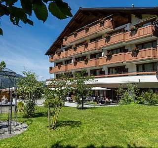 aussenansicht 03 sunstar boutique hotel klosters s